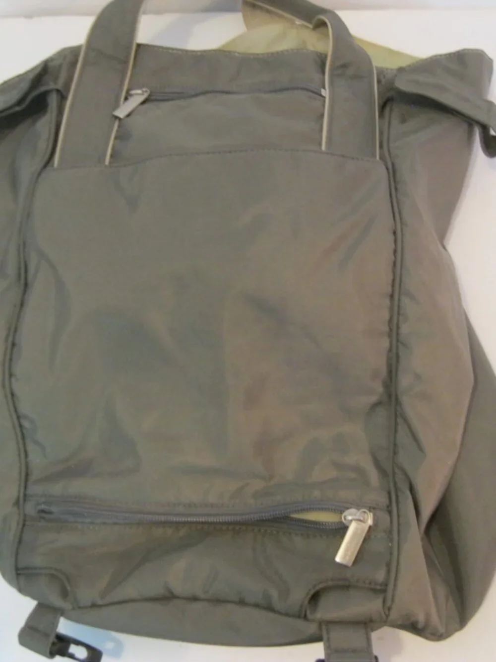Ellington Convertible Backpack - Olive Green